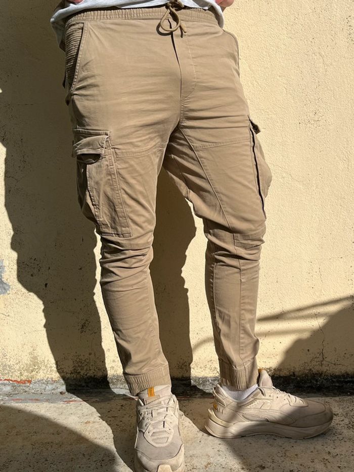 Cargo beige plusieurs poches - photo numéro 3