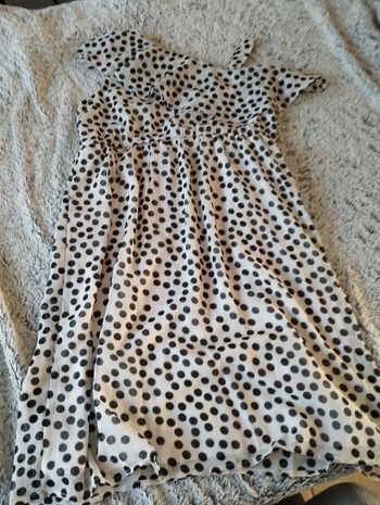 Robe à petits pois