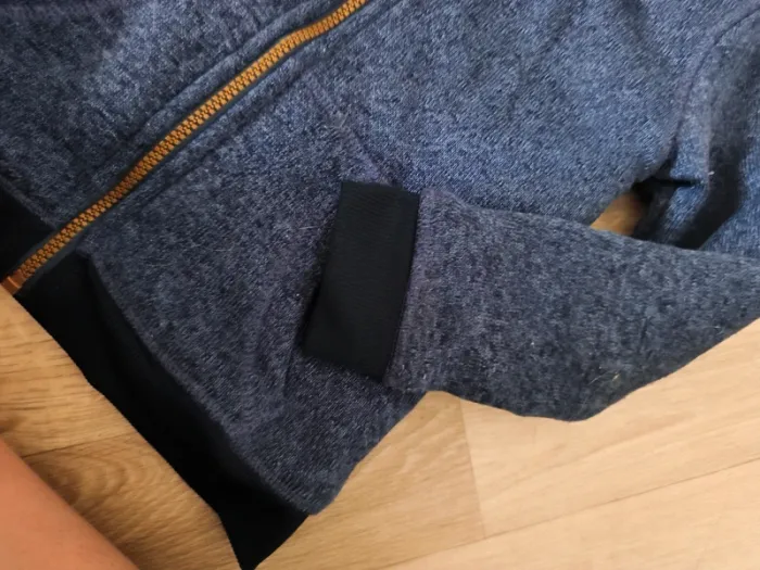Gilet zippé épais marque U taille 6 ans - photo numéro 3