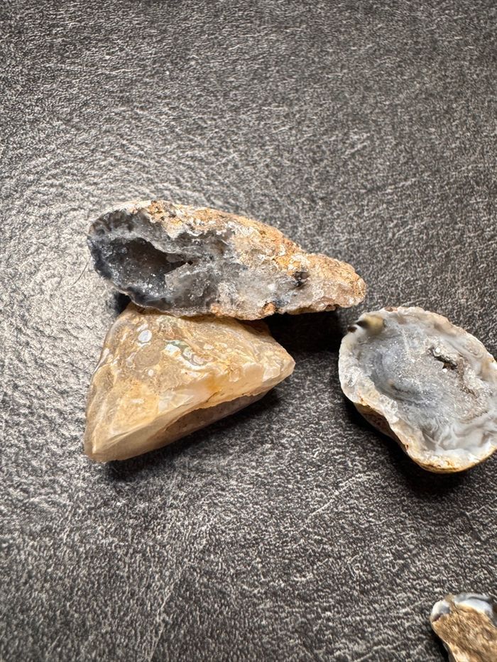 Lot d’agates naturelles brutes – géodes – 74g - photo numéro 5