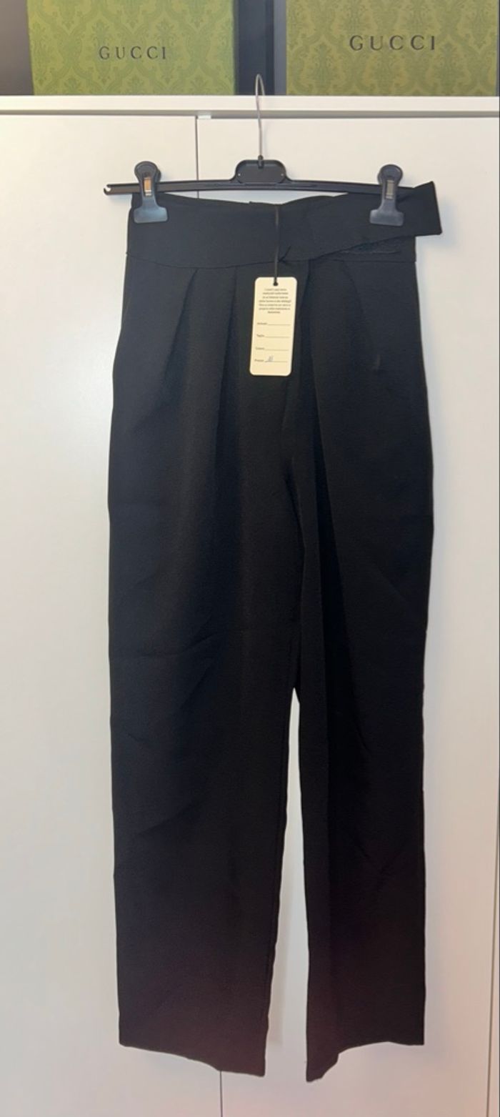 Pantalon classique NEUF - photo numéro 2