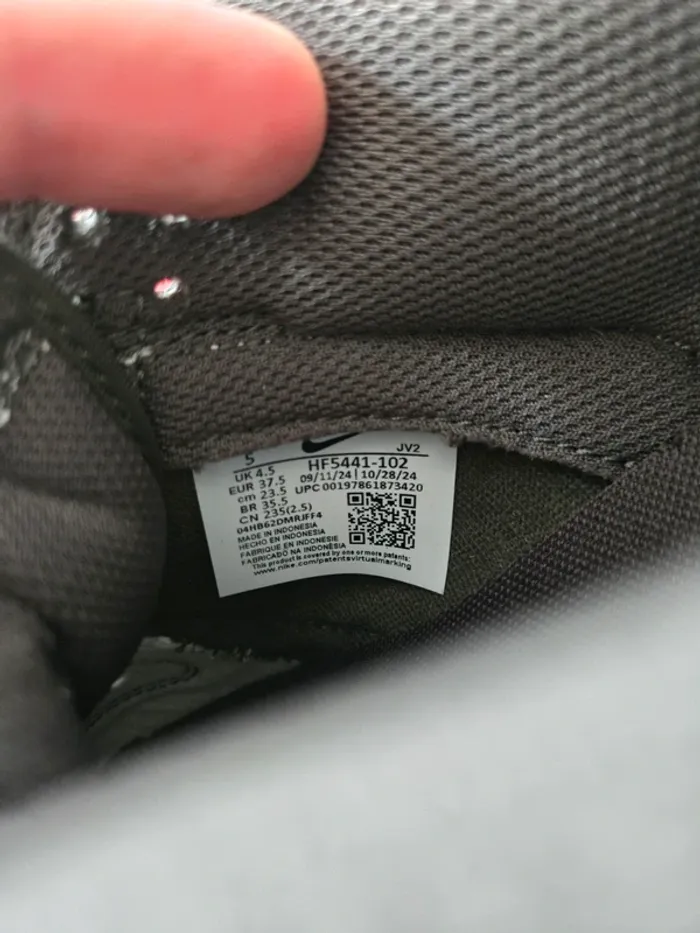 Nike dunk low taille 37,5 neuves blanc kaki - photo numéro 7