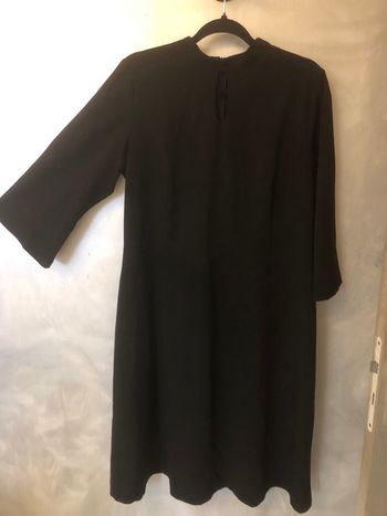 Robe patineuse noire manches 3/4 évasées taille XXL de chez MOE