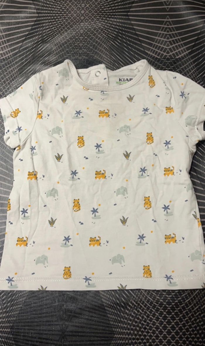 Vend t-shirt bébé - photo numéro 2