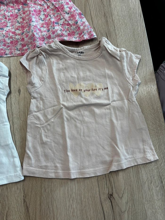 Lot t-shirt bébé fille 6mois - photo numéro 2