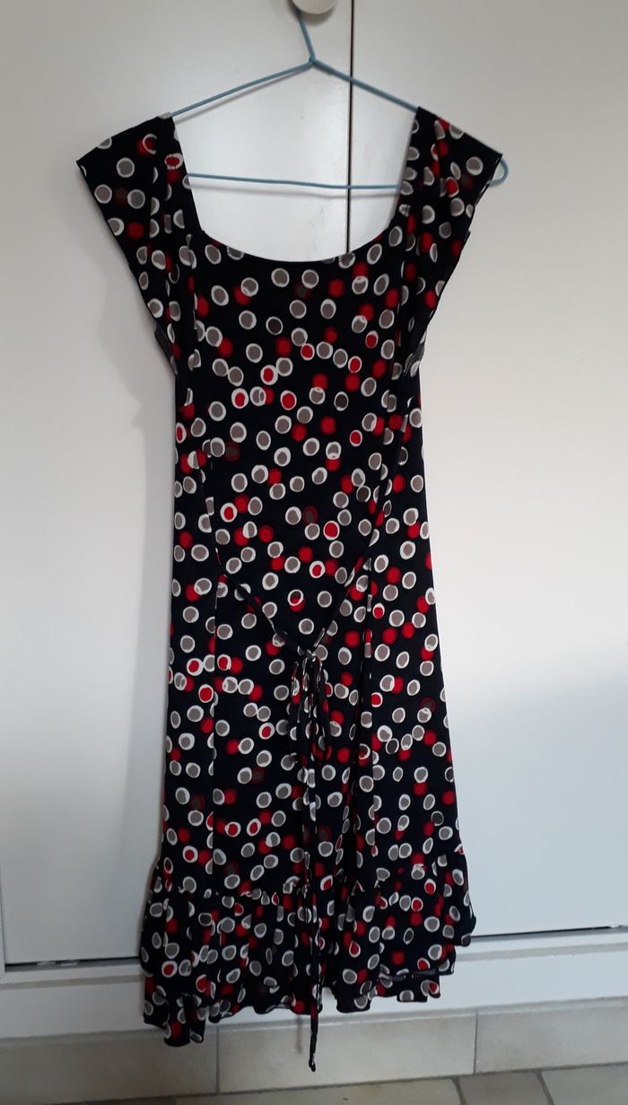 Robe courte noire avec des pois rouge et blanc taille 1 ( 36 ) - photo numéro 2