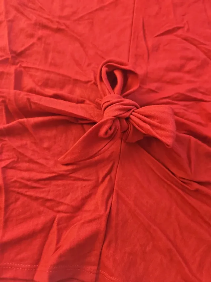 Haut femme / haut manche courte / maillot rouge - photo numéro 2