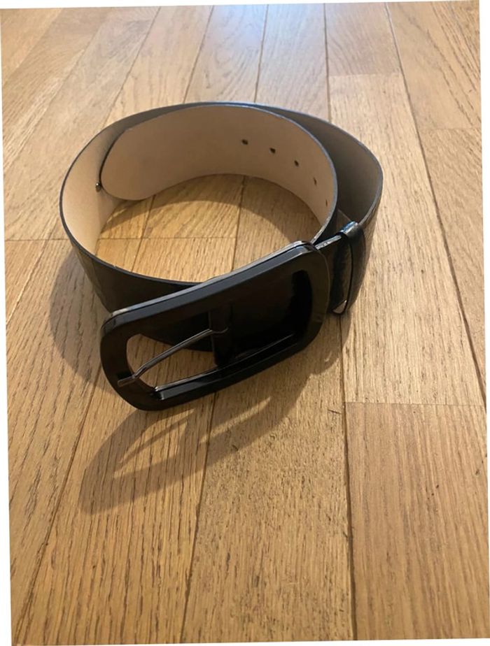 Ceinture noire large en cuir vernis effet croco Max Mara neuve - photo numéro 2