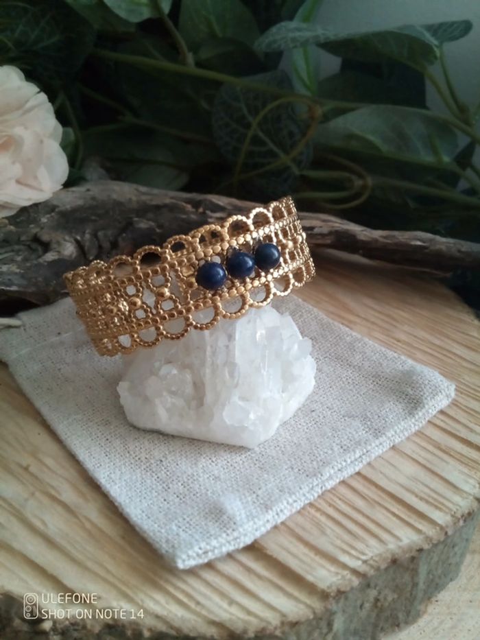 Bracelet acier et pierres de lapis lazuli