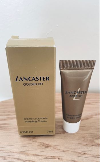 Crème visage sculptante marque Lancaster Format voyage 7 Neuve