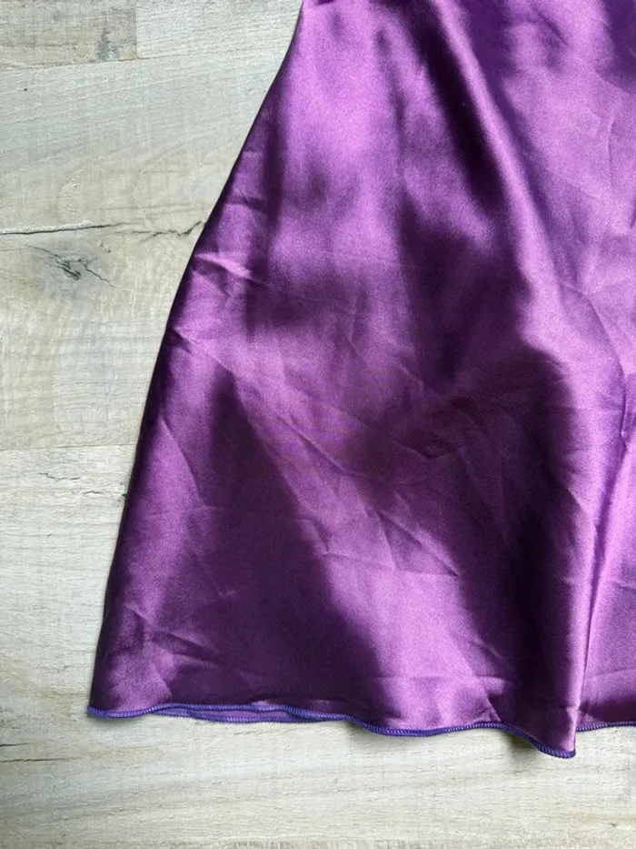 Robe chemise de nuit pyjama satinée dos nue - photo numéro 3