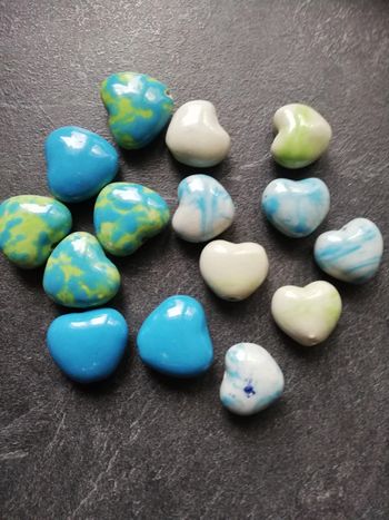 Lot de perles cœur en céramique