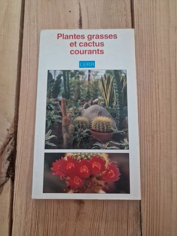 Livre Plantes Grasses et cactus courants