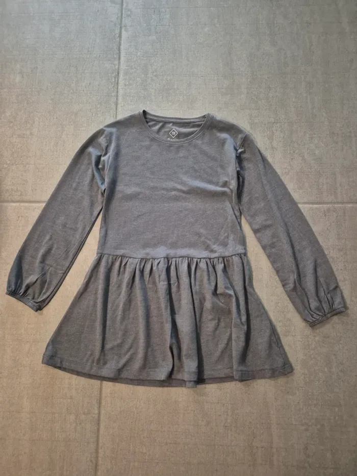 Robe grise