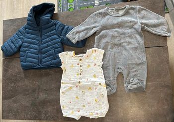 Lots de vêtements 9 mois garçon