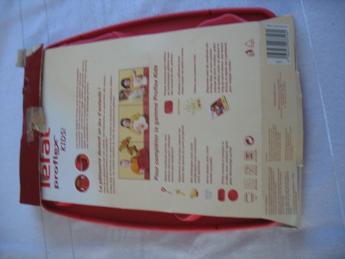 MOULE EN SILICONE - 4 FORMES "TEFAL" - NEUF - n°25 - photo numéro 2