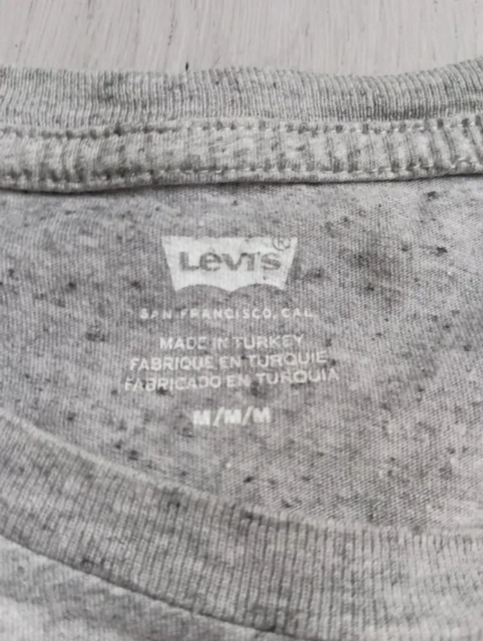 Tee-shirt MC gris Levi's taille M en Tbe - photo numéro 3
