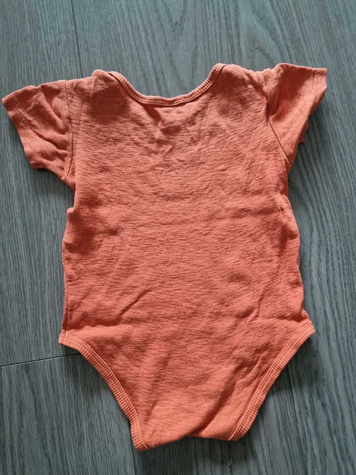 Lot de 2 bodies manche courte de Kiabi - photo numéro 8