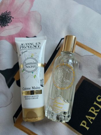 Crème pour les mains et eau de toilette