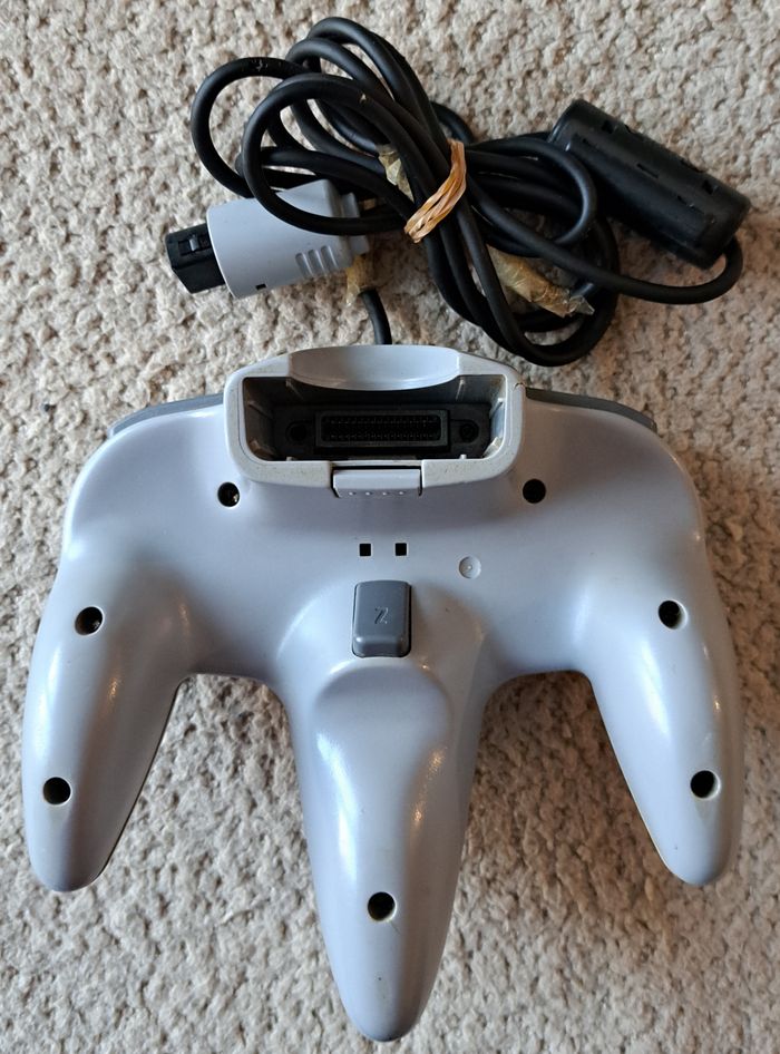 🎮 Lot de 2 manettes Nintendo 64 N64 - non testées - photo numéro 3