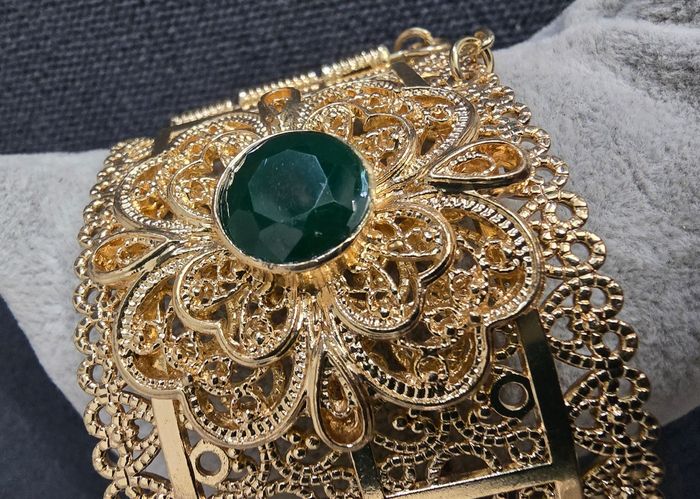 Bracelet manchette oriental motif filigrane pierre rouge et verte soiree mariage - photo numéro 4