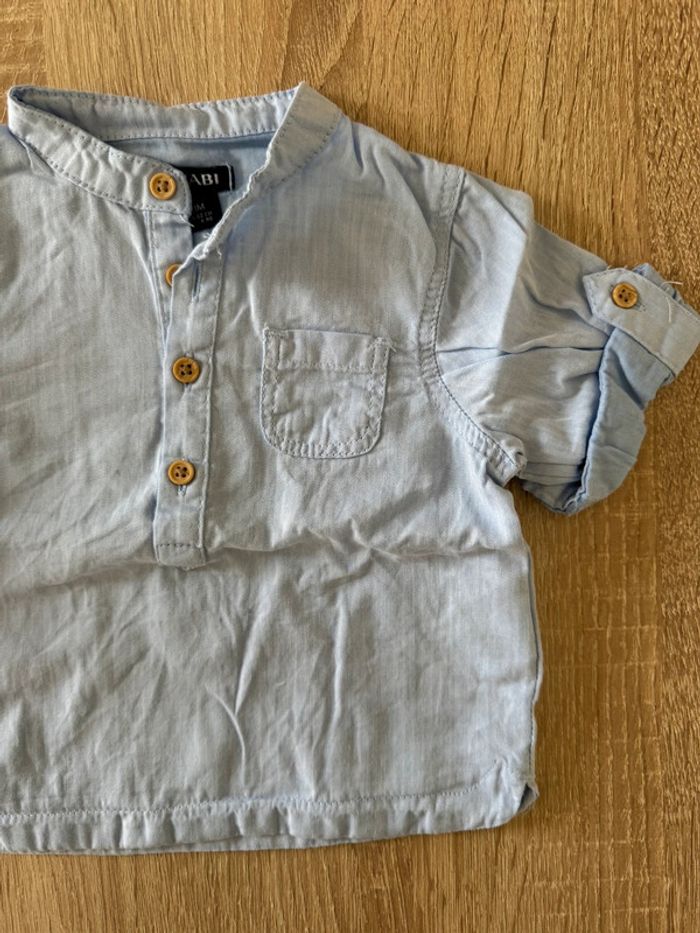 Chemise bleu ciel Kiabi 3 mois TBE - photo numéro 2