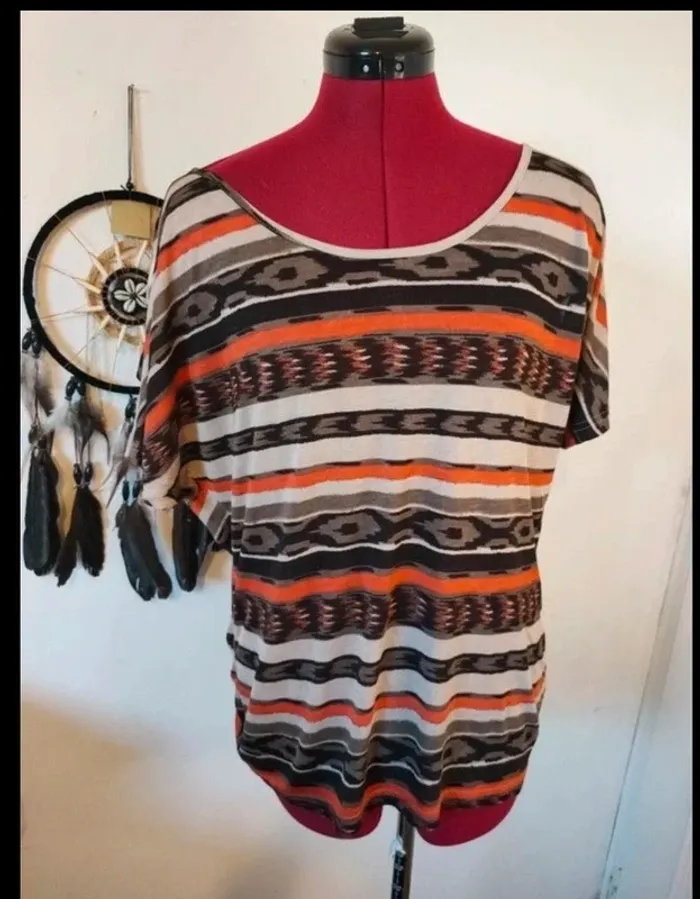 T shirt épaules découvertes