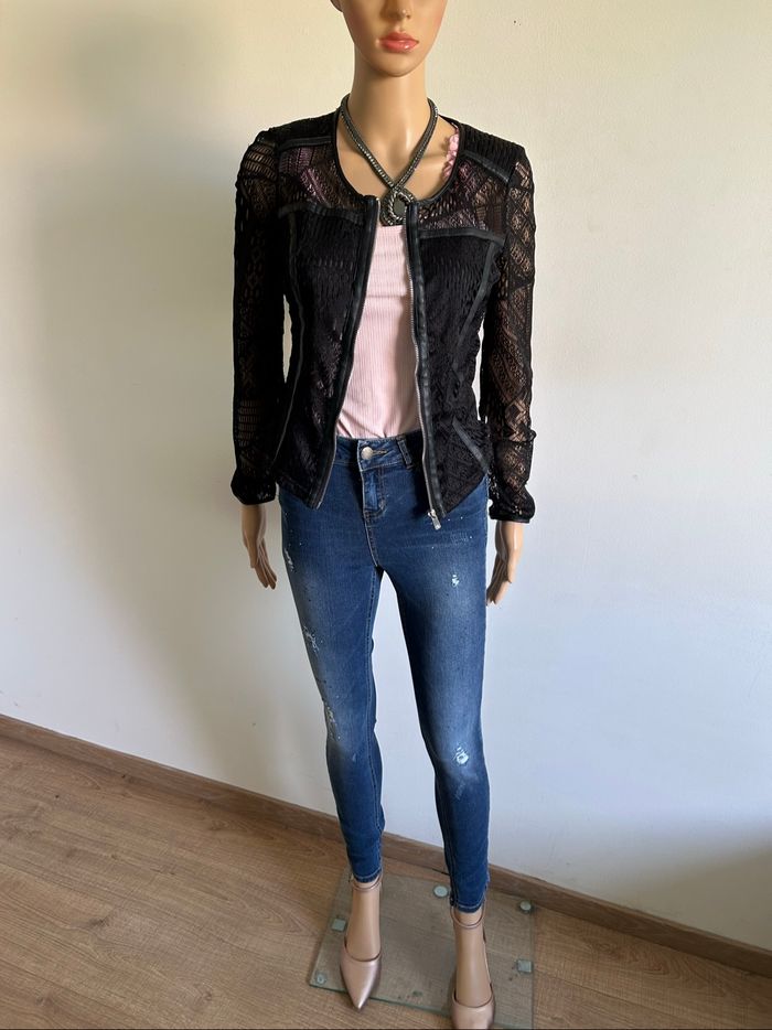 Veste noire en dentelle Primadonna taille S comme neuve - photo numéro 3