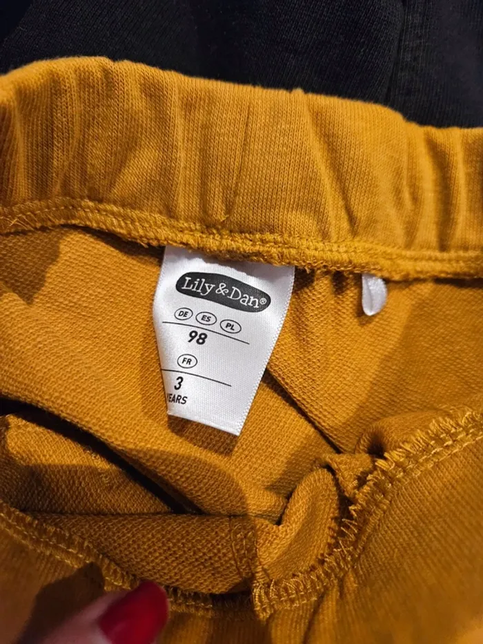 Lot de 2 shorts taille 3 ans 🌸 - photo numéro 2