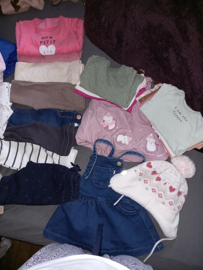 Lot de vêtements bébé fille - photo numéro 2