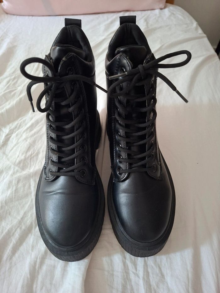 Bottines montantes chaussures montantes
