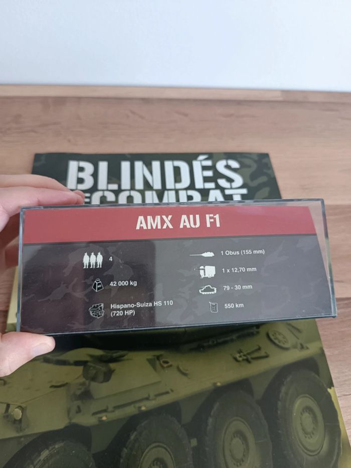 Blindé AMX au F1 - photo numéro 2