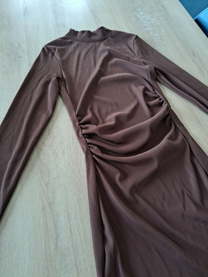 Robe pull pull&bear - photo numéro 3