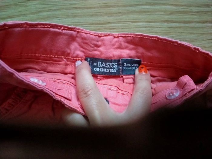 Short rose saumon. Orchestra.
Taille 3 ans - photo numéro 5