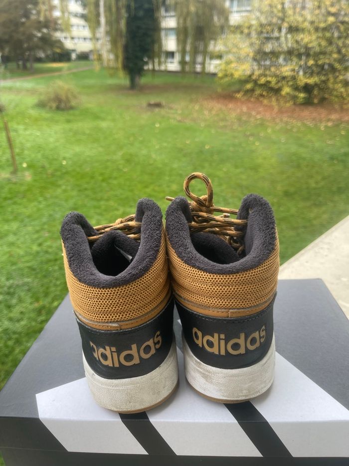 Basket adidas taille 46 - photo numéro 3