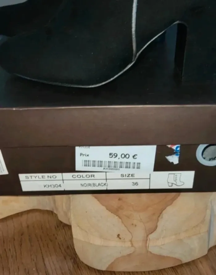 Bottines neuve Prix à d'achat 59€ 36 - photo numéro 3