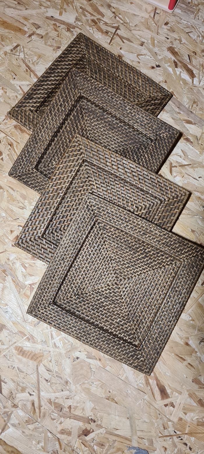 Dessous ou support d assiette