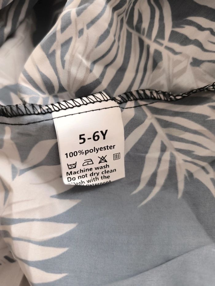 Robe neuve 5/6 ans - photo numéro 5