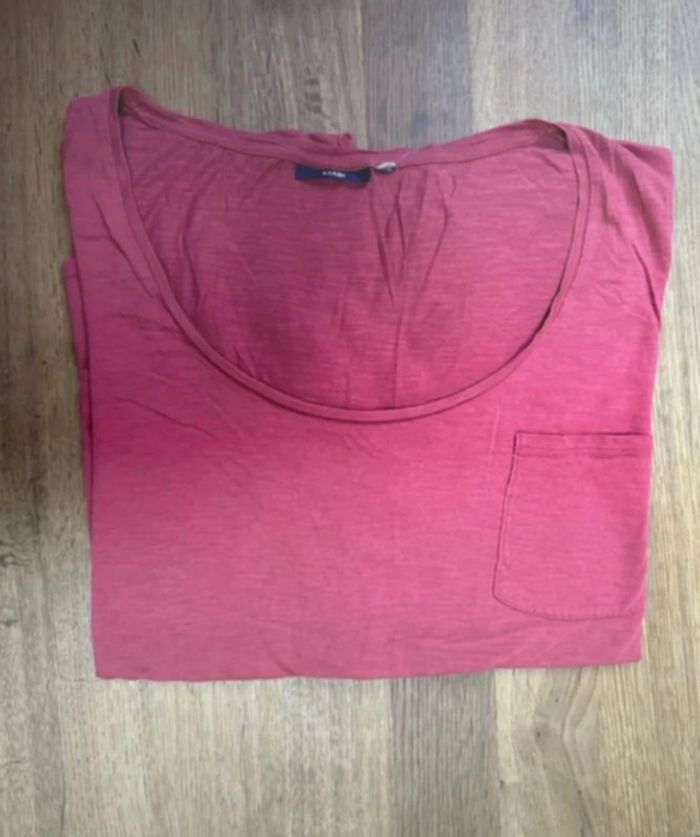 T-shirt kiabi rouge framboise taille 3xl