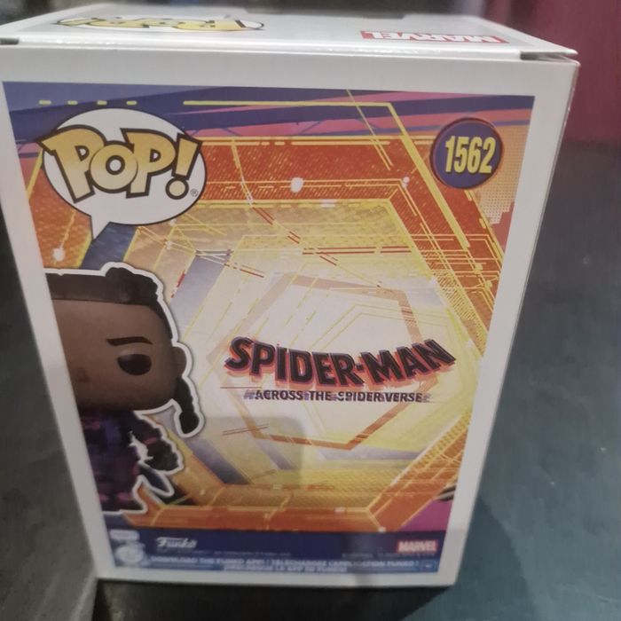 Funko Pop #1562 Miles G. Morales (Spider-Man Across the Spider-Verse) — Neuve, jamais ouverte - photo numéro 5