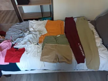 Lot de 11 vêtements femme taille xs ( lot 9)