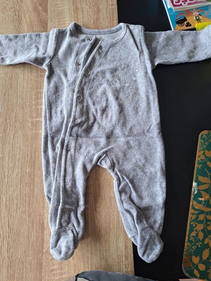 Lot de 8 pyjamas 3 mois - photo numéro 4