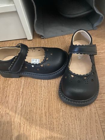 Chaussure fille taille 26