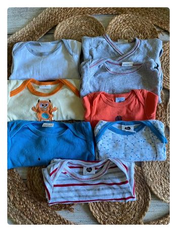 Lot 8 bodies manches longues 🥳 6 mois