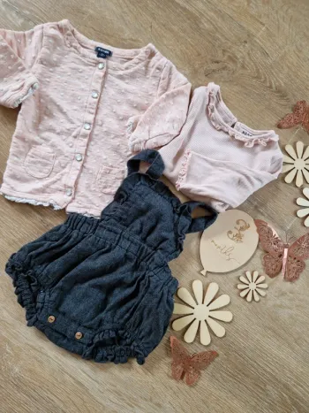 Ensemble t-shirt gilet rose et barboteuse grise Zara bébé fille 3mois