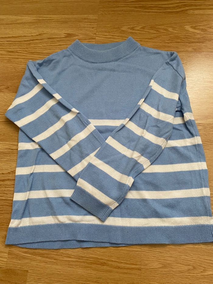Lot vêtements fille 7-8  ans - photo numéro 4