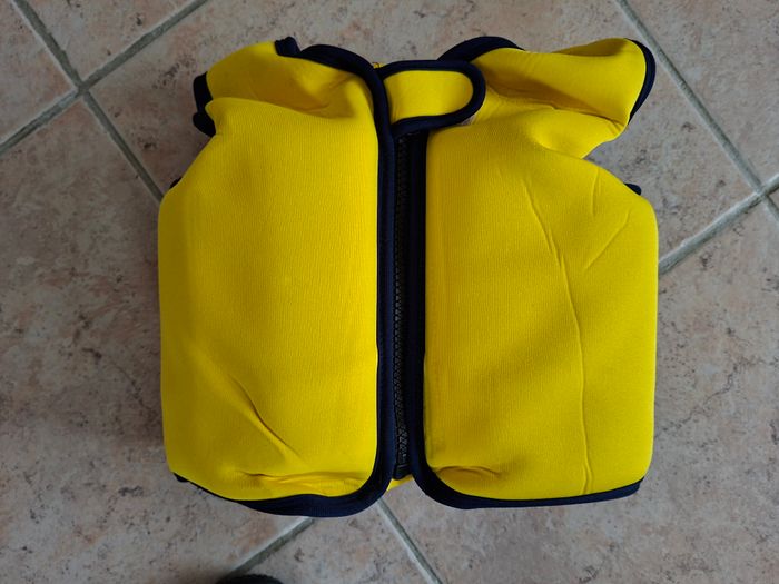 Gilet de sauvetage 12 - 24 mois 11kg à 15kg - photo numéro 2