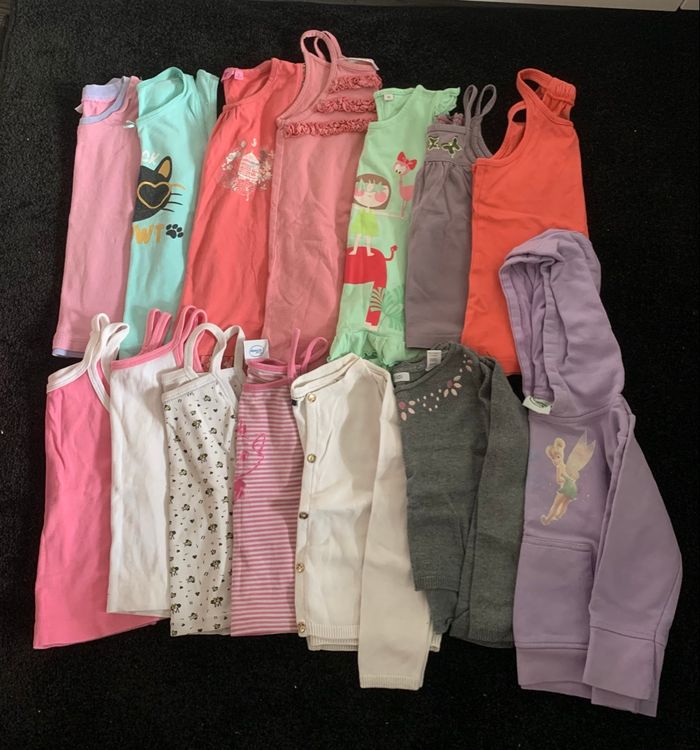 Gros lot de 36 vêtements fille 3 ans - photo numéro 4