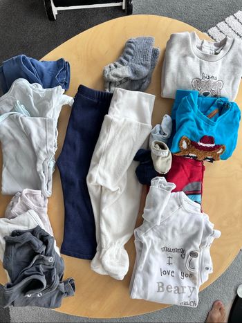 Lot de vêtements pour bébé garçon  3-6 mois