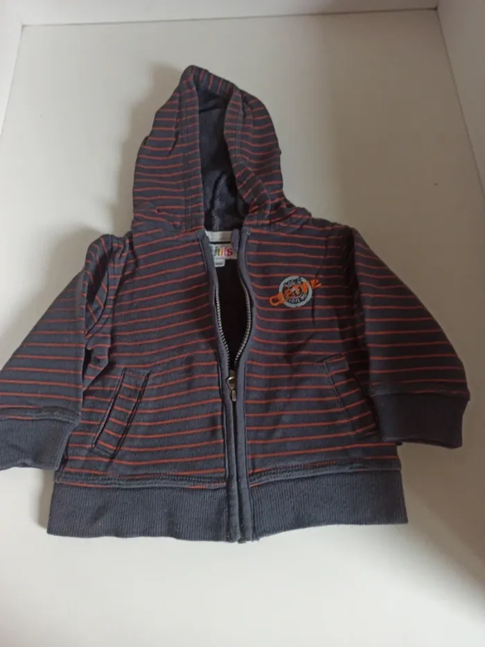 Veste 6 mois - photo numéro 3